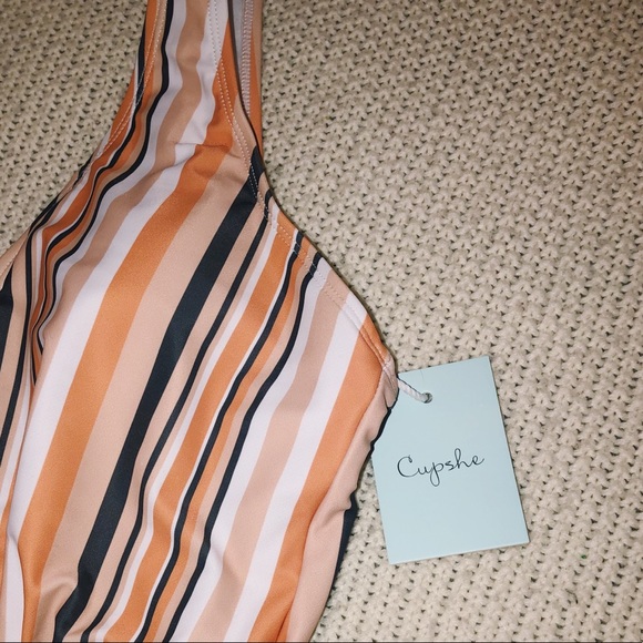 Cupshe one piece swimsuit - Picture 4 of 4